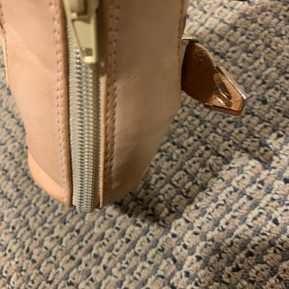 Sandals - Picture 3 of 4